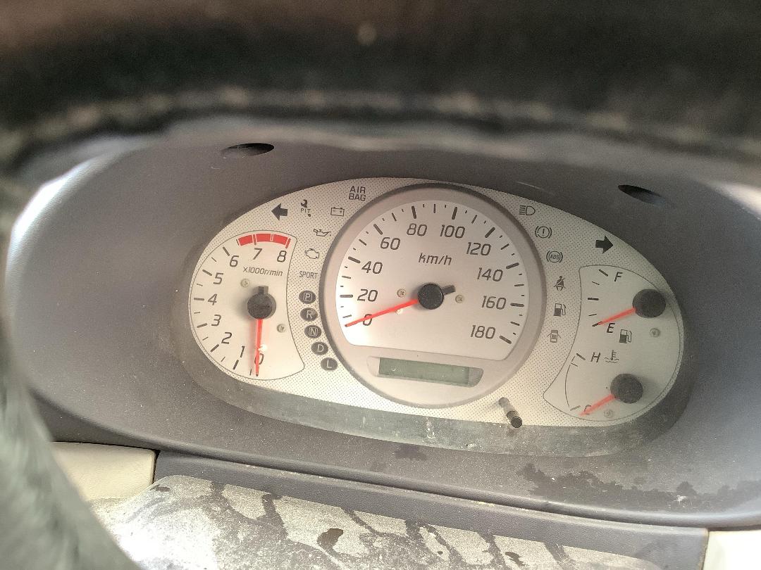 Photo '14' of Nissan Tino