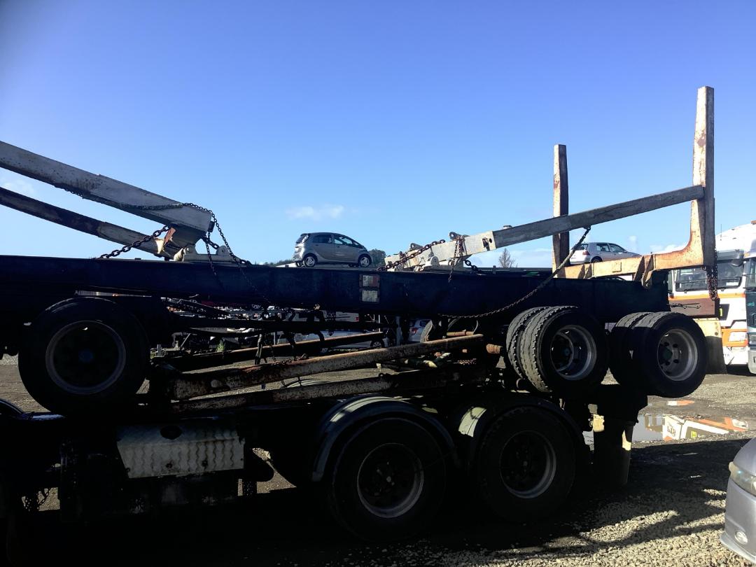 Photo '6' of PATCHELL 4SH MB Logger Trailer Full