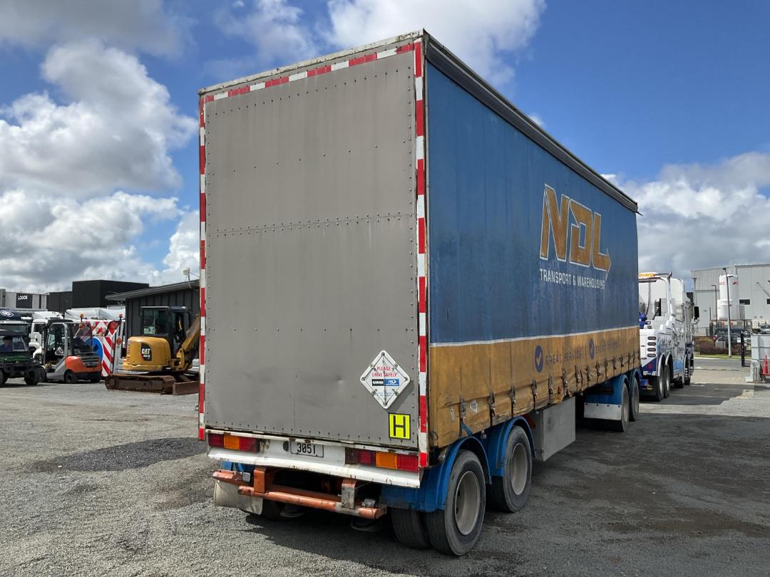 Photo '4' of STEELBRO SB28 SB6172 Curtainsider Trailer Photo '4' of STEELBRO SB28 SB6172 Curtainsider Trailer