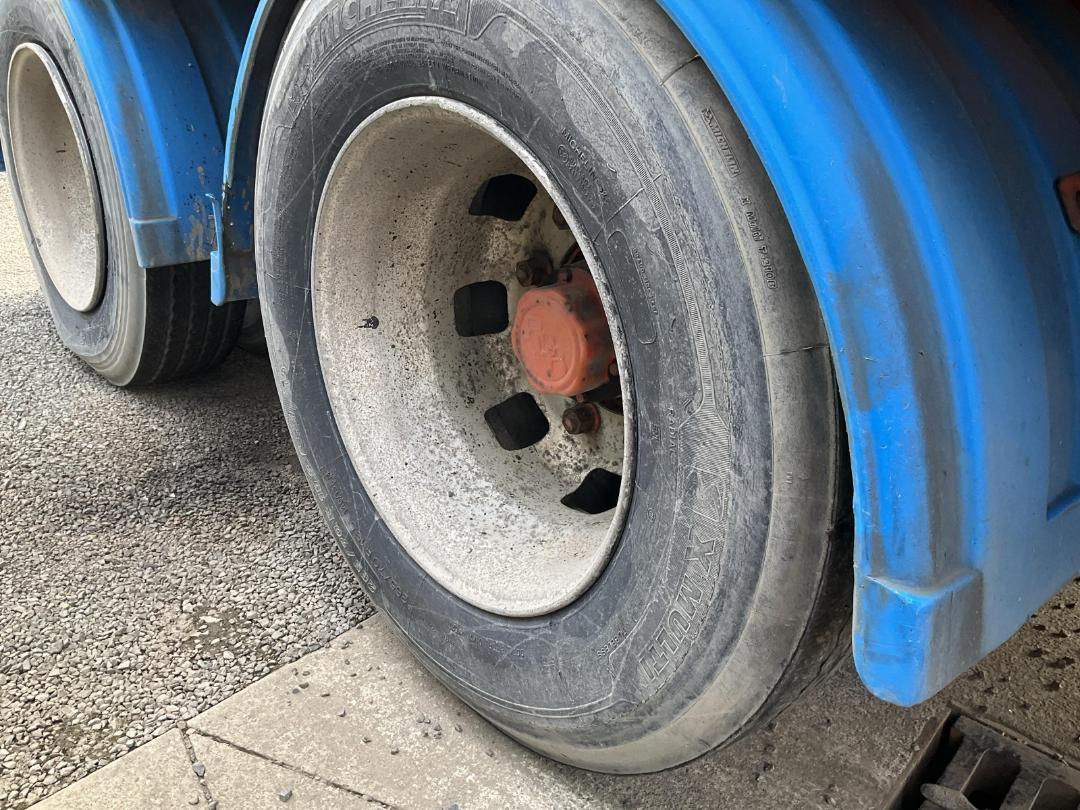 Photo '16' of STEELBRO SB28 SB6172 Curtainsider Trailer Photo '16' of STEELBRO SB28 SB6172 Curtainsider Trailer