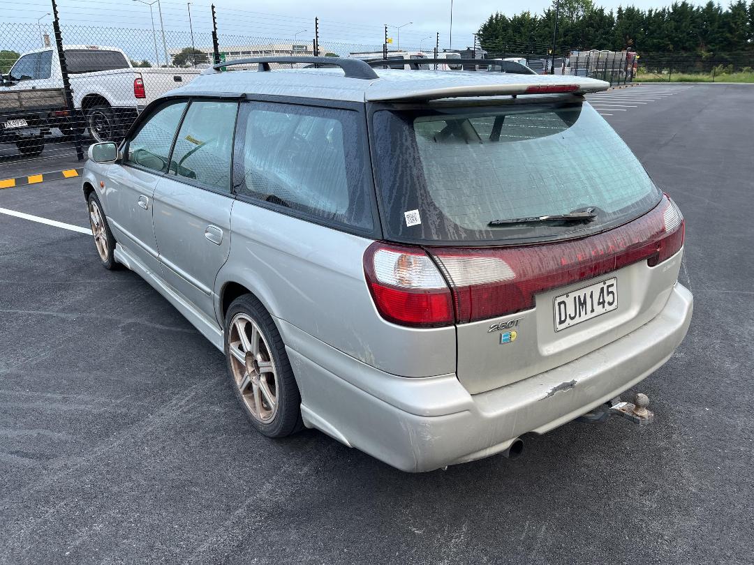 Photo '10' of Subaru Legacy 250T