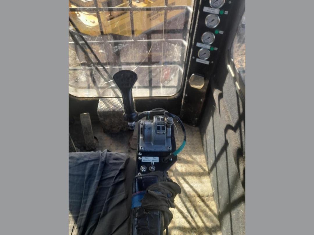 Photo '12' of Thunderbird TSY6255 Log Loader Photo '12' of Thunderbird TSY6255 Log Loader