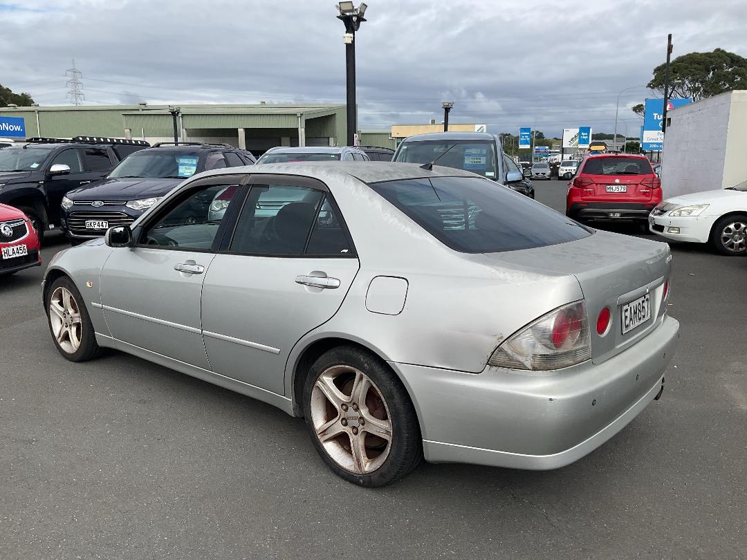 Photo '5' of Toyota Altezza