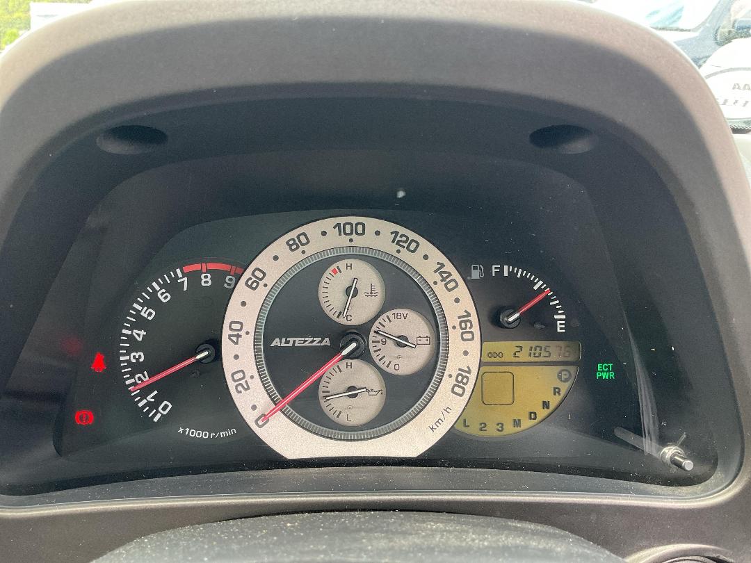 Photo '8' of Toyota Altezza