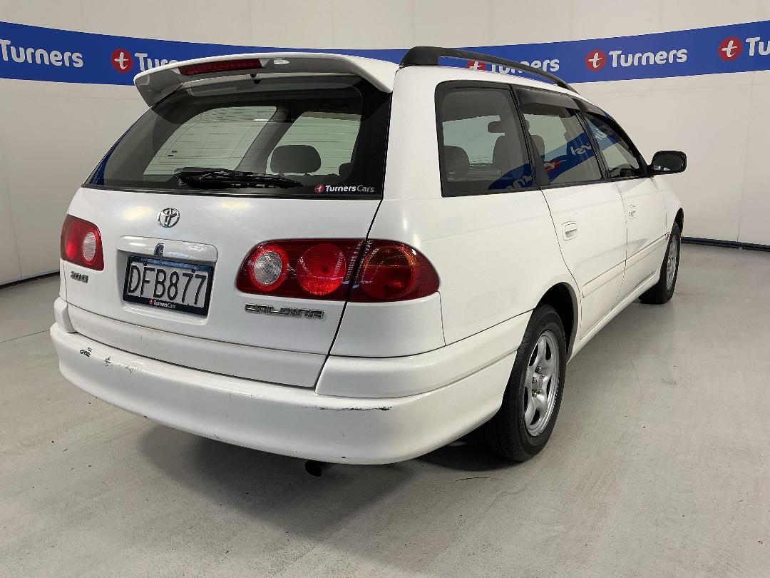 Photo '7' of Toyota Caldina Photo '7' of Toyota Caldina