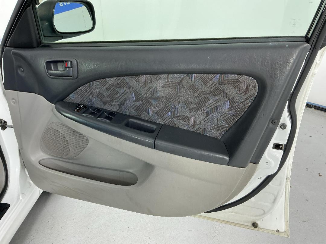 Photo '15' of Toyota Caldina Photo '15' of Toyota Caldina