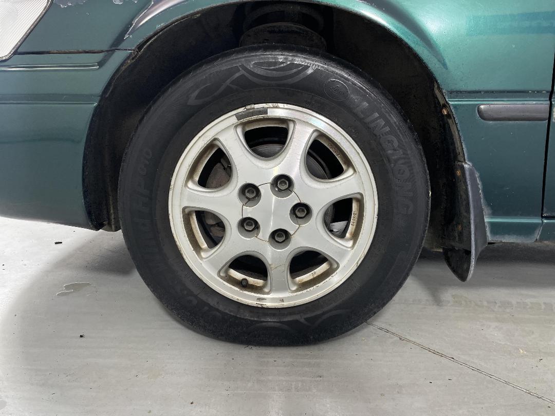 Photo '10' of Toyota Camry