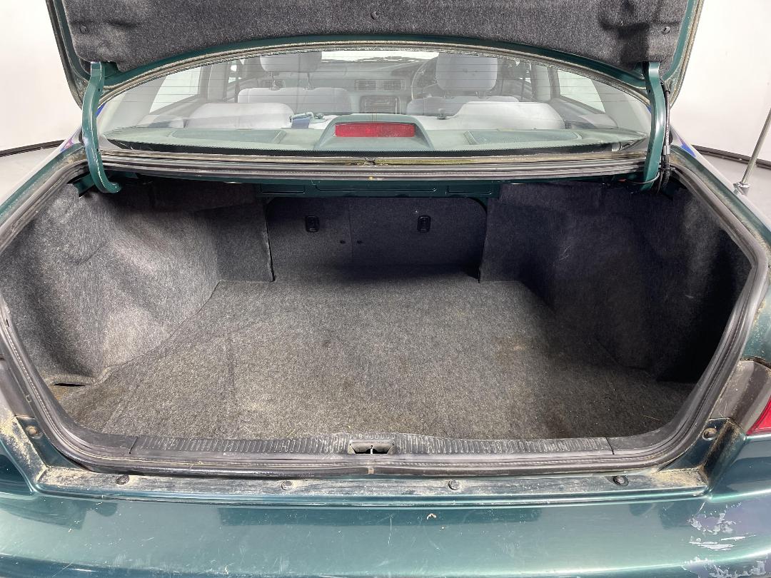 Photo '14' of Toyota Camry