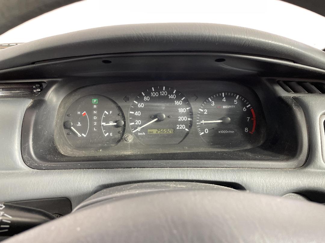 Photo '21' of Toyota Camry