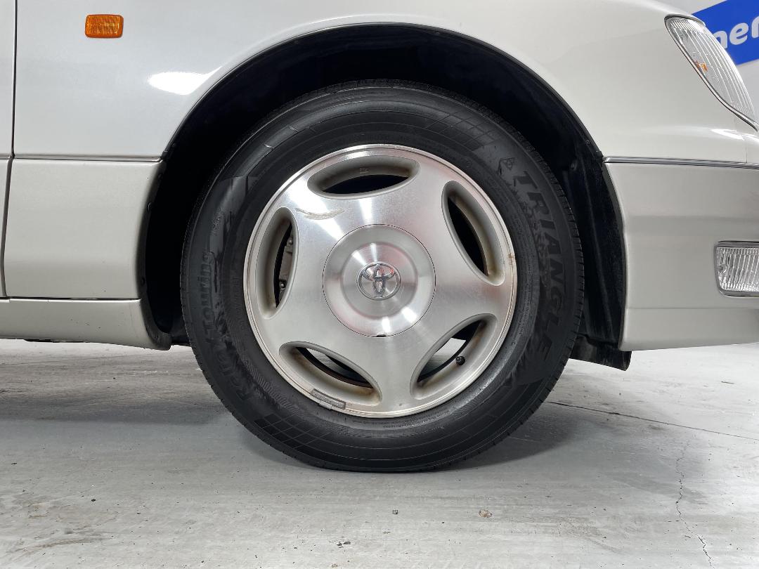 Photo '9' of Toyota Celsior