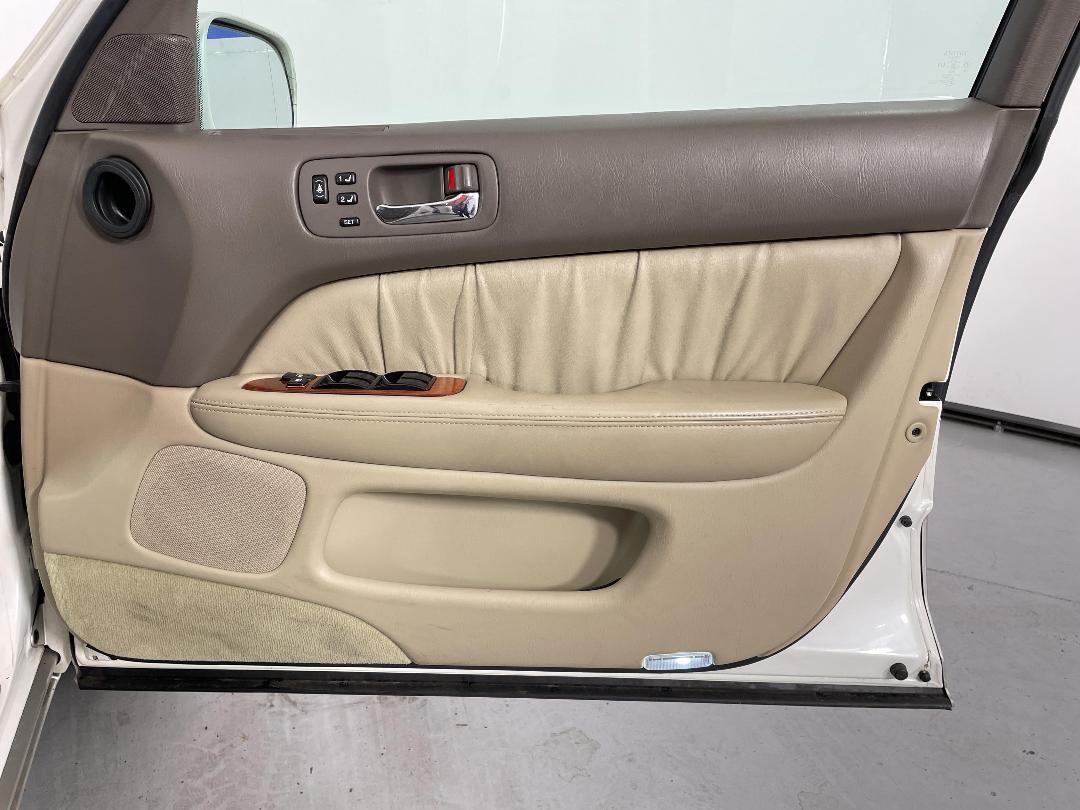 Photo '15' of Toyota Celsior