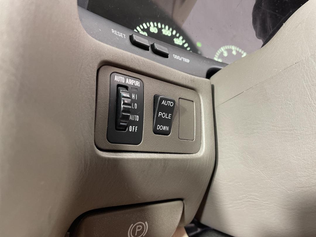 Photo '29' of Toyota Celsior