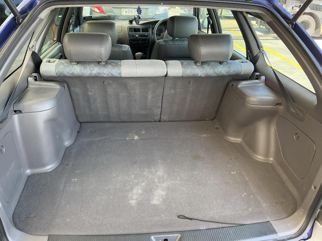 Photo '18' of Toyota Corolla Photo '18' of Toyota Corolla