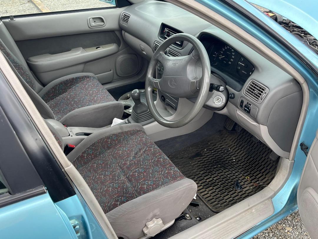 Photo '11' of Toyota Corolla GL