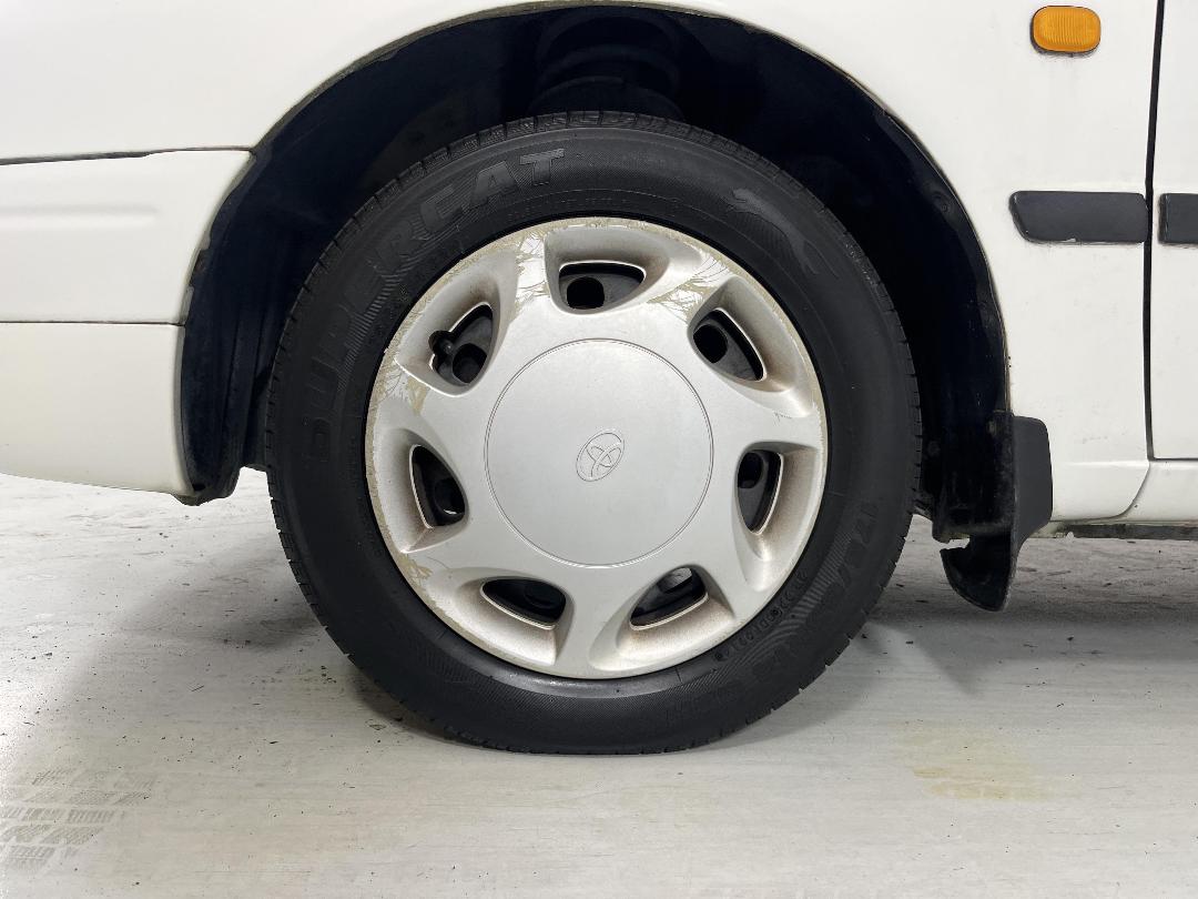 Photo '10' of Toyota Corolla