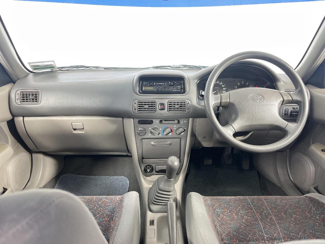 Photo '17' of Toyota Corolla