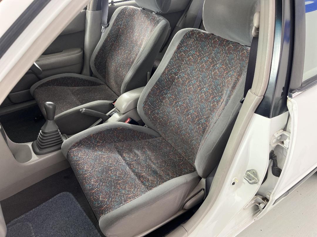 Photo '23' of Toyota Corolla