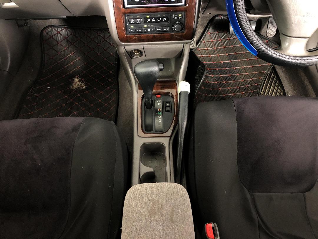 Photo '18' of Toyota Corona