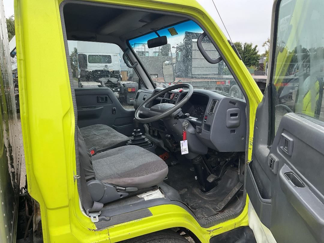 Photo '12' of Toyota Dyna Boxbody Curtainsider