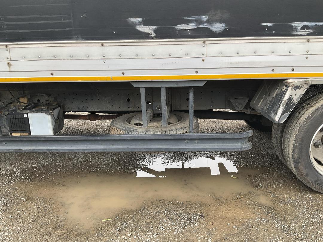 Photo '30' of Toyota Dyna Boxbody Curtainsider