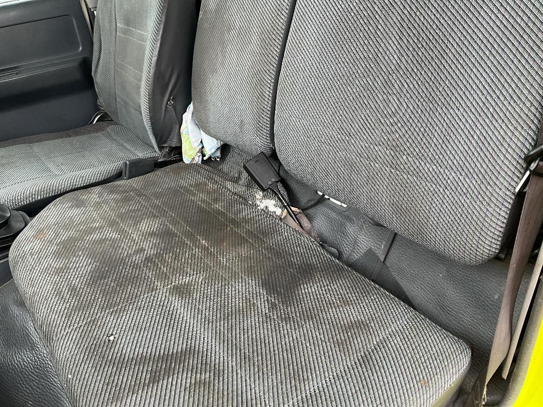 Photo '33' of Toyota Dyna Boxbody Curtainsider