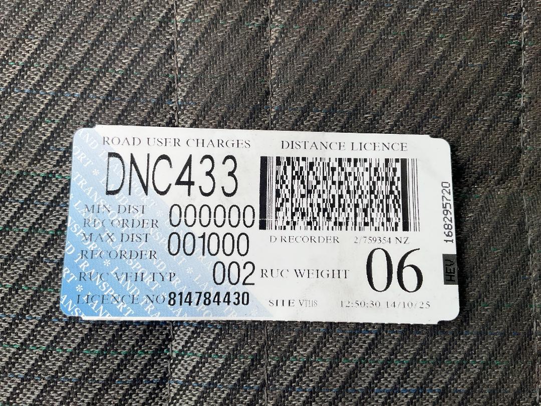 Photo '45' of Toyota Dyna Boxbody Curtainsider