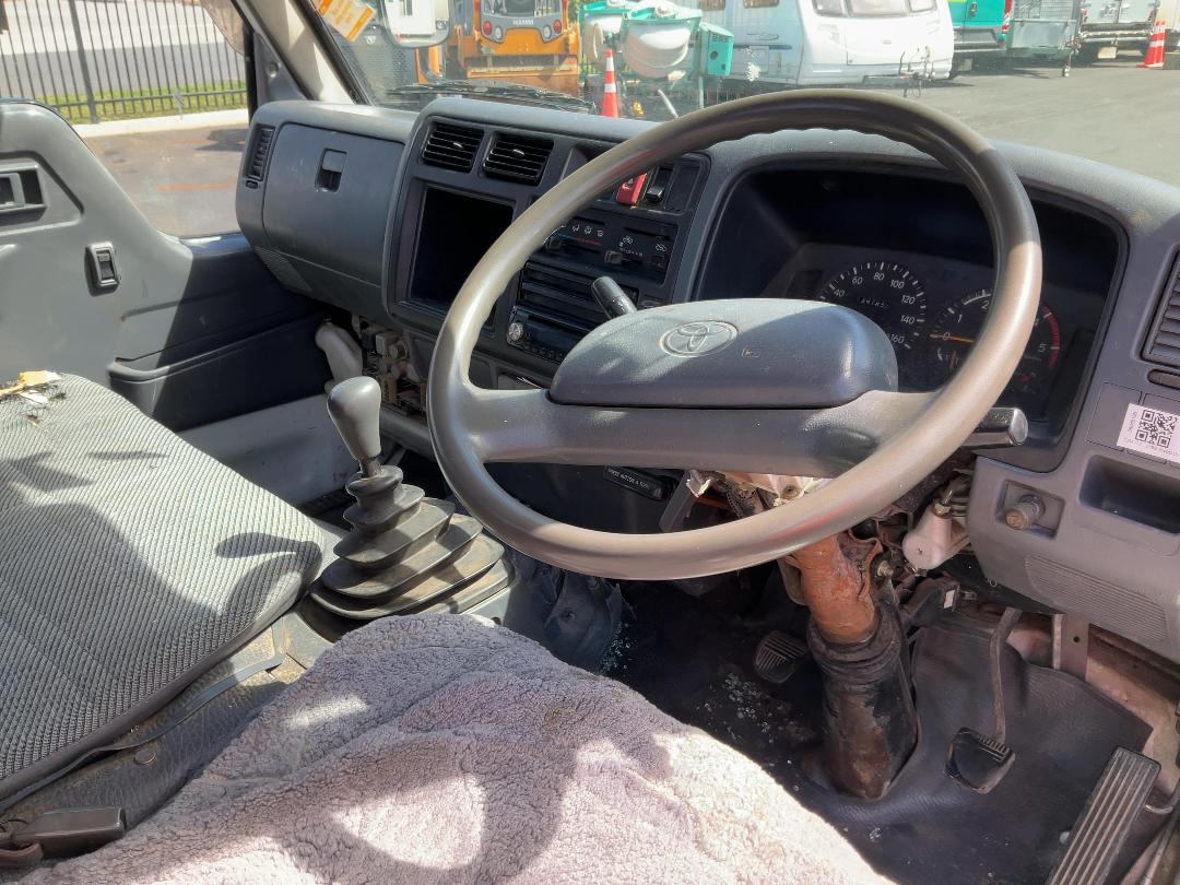 Photo '15' of Toyota Dyna BU107 Flat Deck