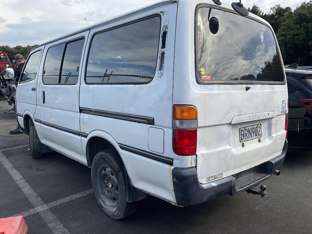 Photo '3' of Toyota Hiace Photo '3' of Toyota Hiace