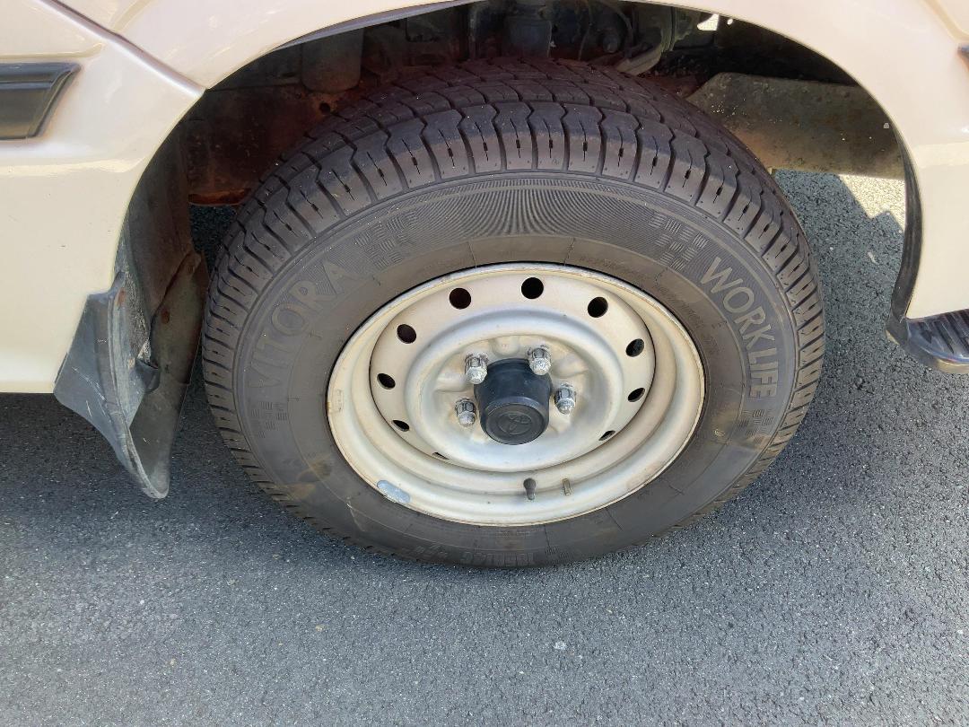 Photo '9' of Toyota Hiace ZL Photo '9' of Toyota Hiace ZL