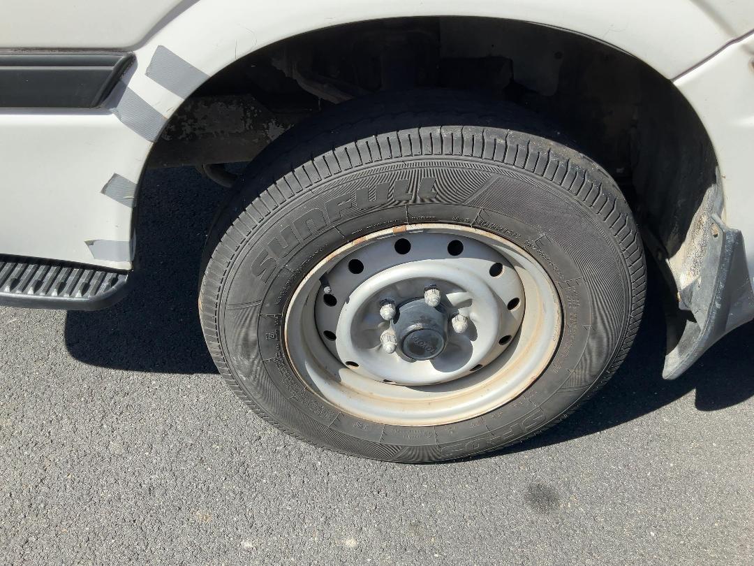 Photo '10' of Toyota Hiace ZL Photo '10' of Toyota Hiace ZL