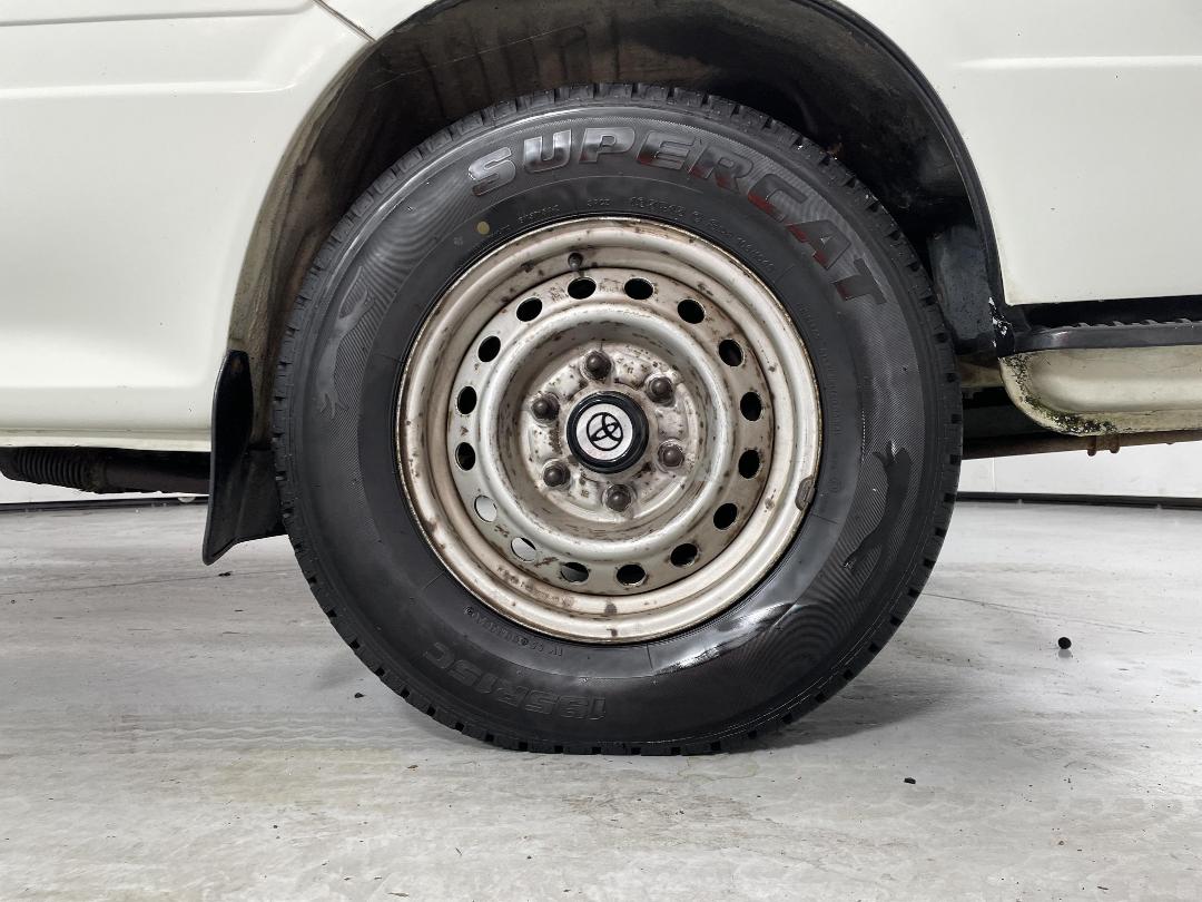 Photo '9' of Toyota Hiace