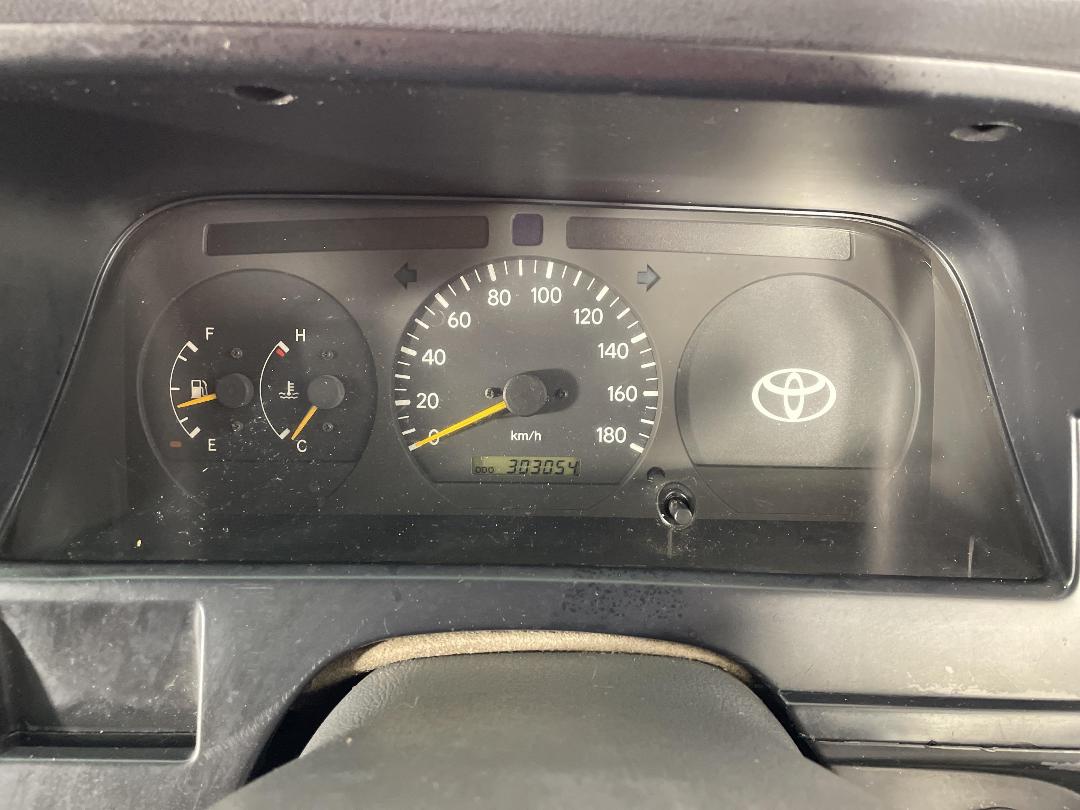 Photo '19' of Toyota Hiace