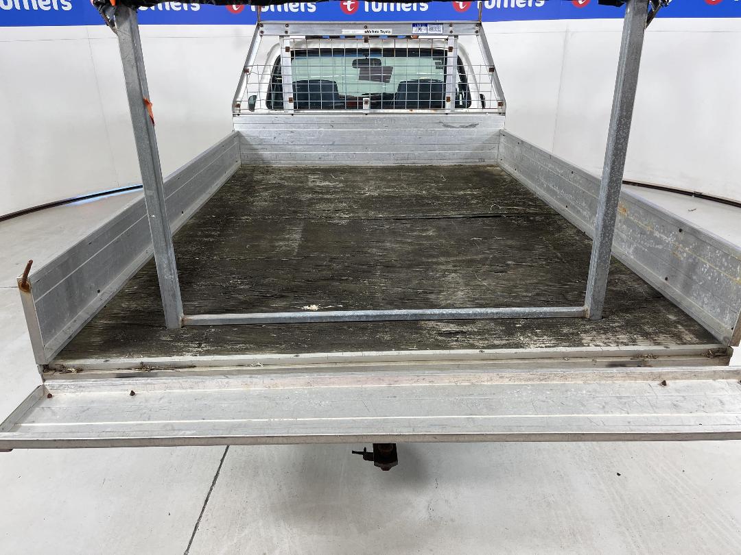 Photo '12' of Toyota Hilux