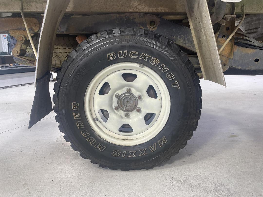 Photo '12' of Toyota Hilux