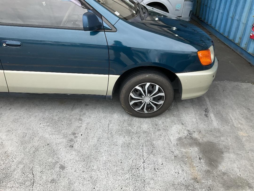 Photo '2' of Toyota Ipsum