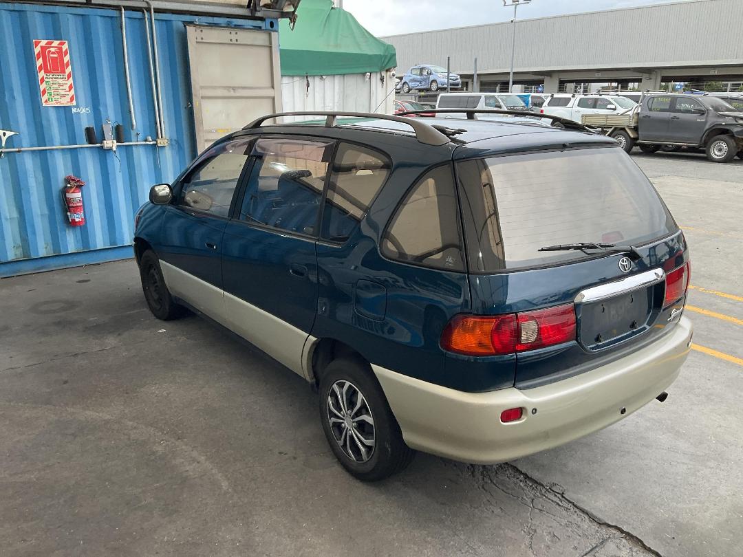 Photo '9' of Toyota Ipsum