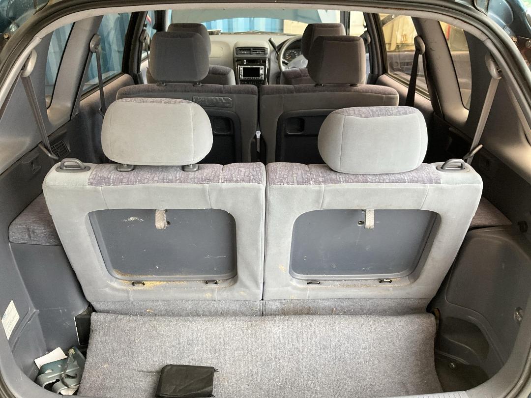 Photo '24' of Toyota Ipsum