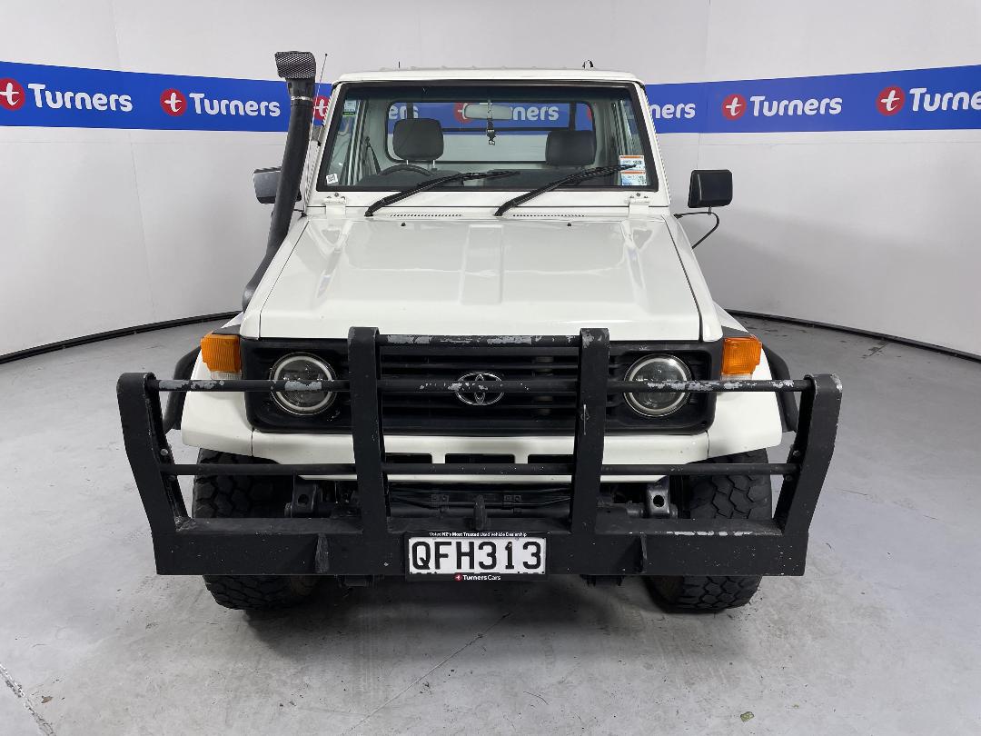 Photo '2' of Toyota Landcruiser