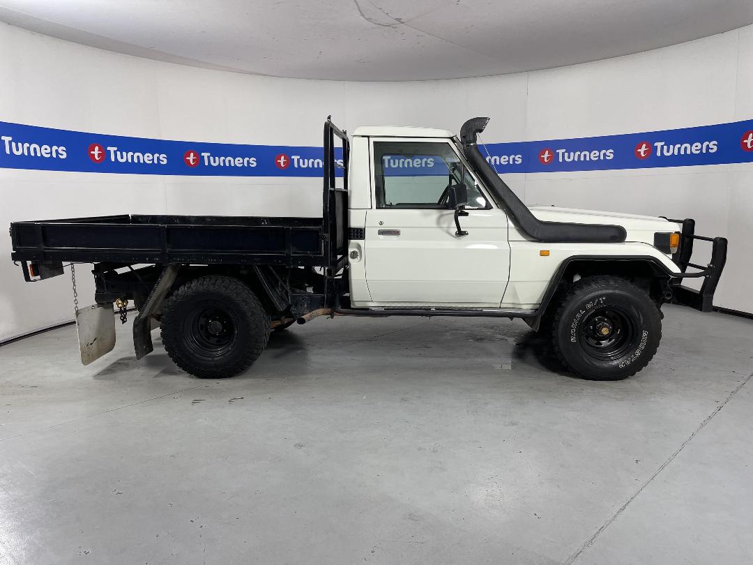 Photo '21' of Toyota Landcruiser