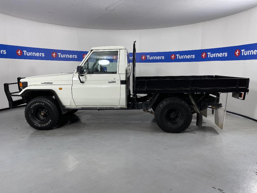 Photo '22' of Toyota Landcruiser