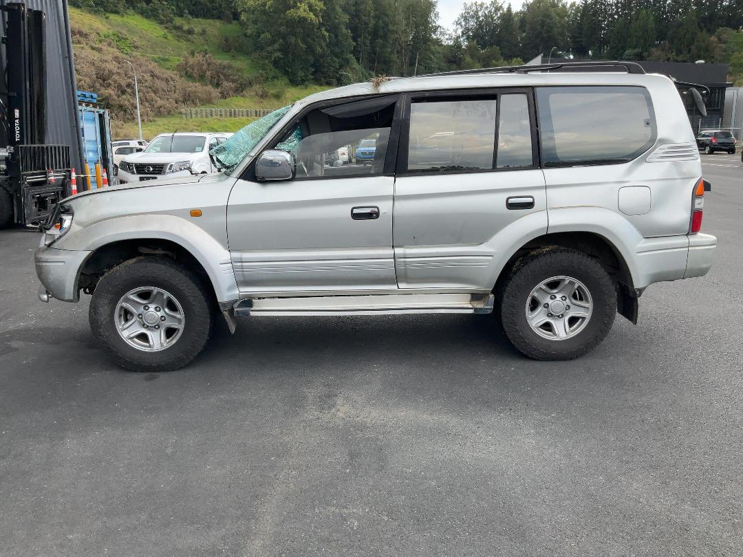 Photo '4' of Toyota Landcruiser TX Limited