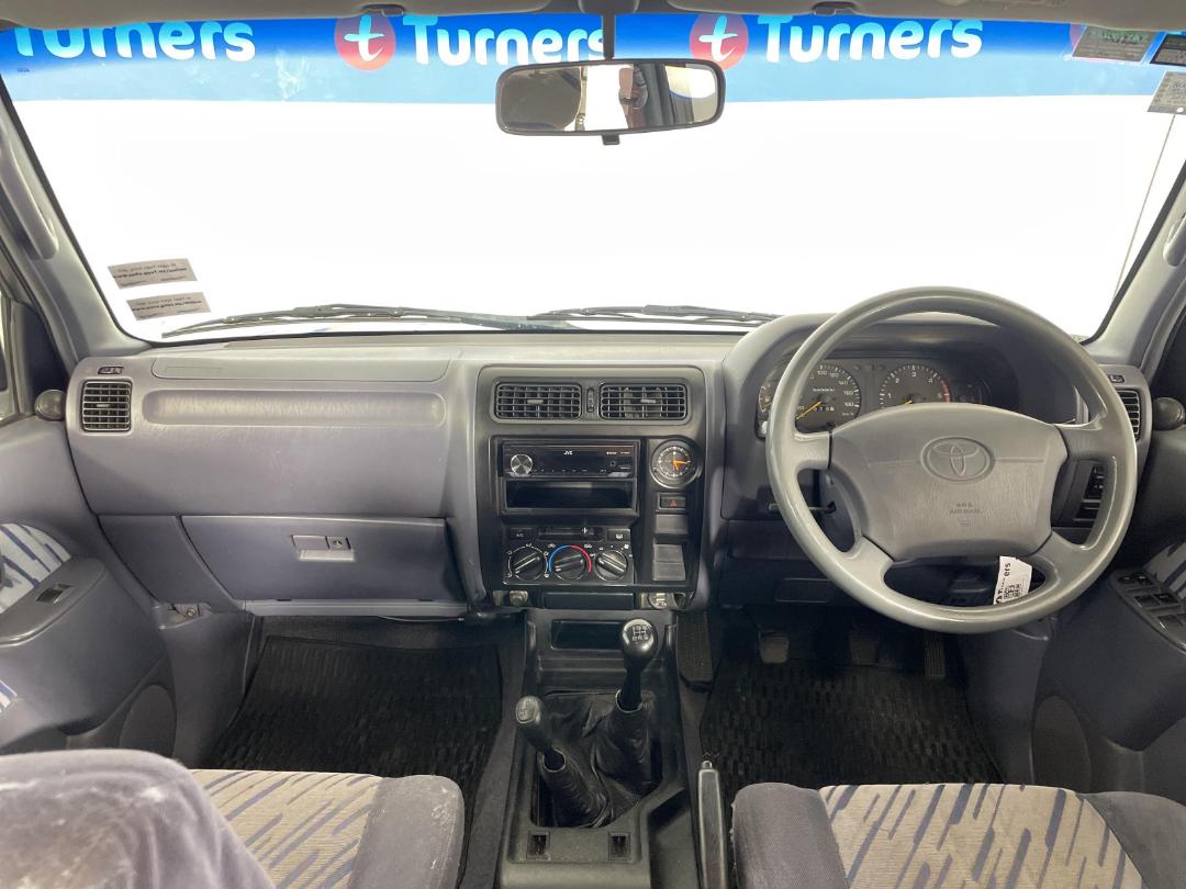 Photo '17' of Toyota Landcruiser Prado Photo '17' of Toyota Landcruiser Prado