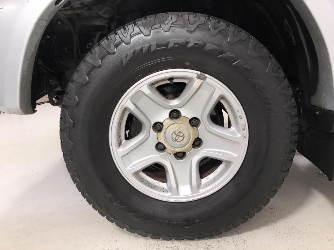 Photo '8' of Toyota Landcruiser Prado SR5V6 WGN5