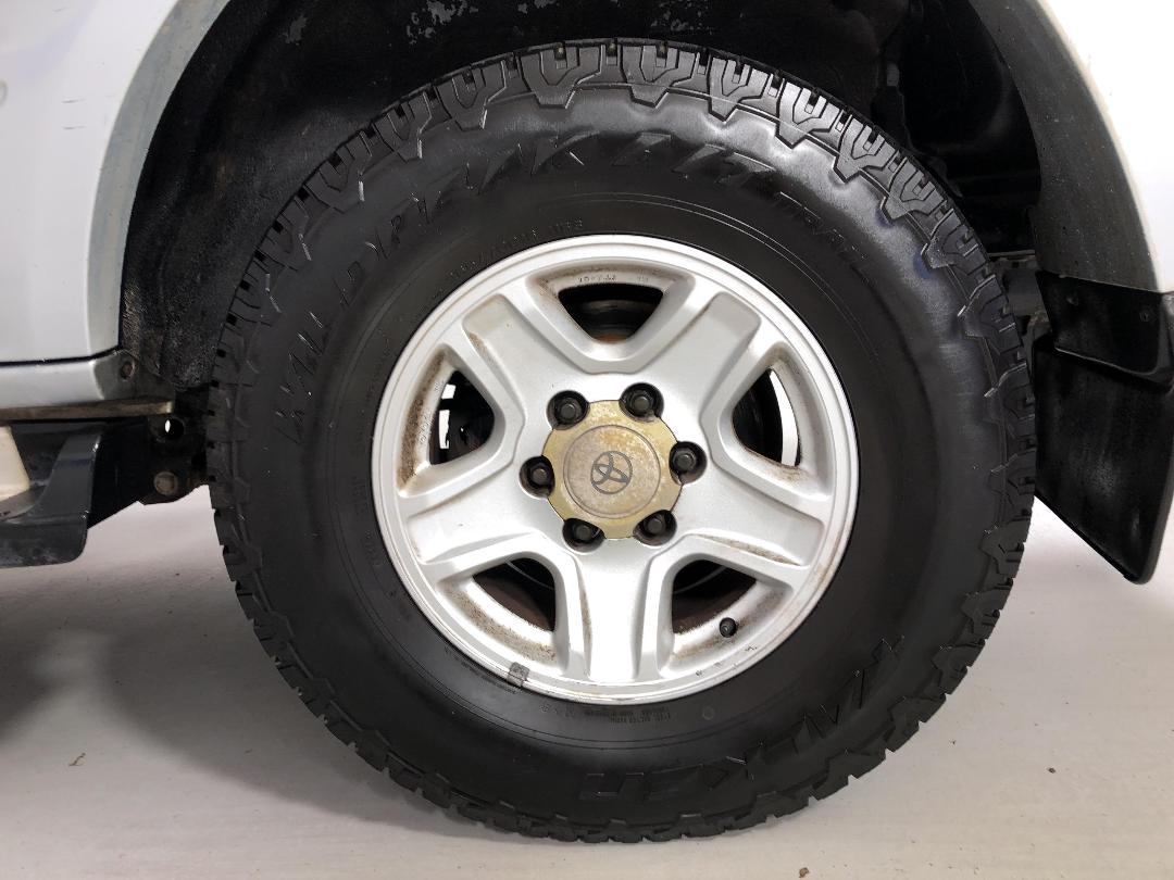 Photo '9' of Toyota Landcruiser Prado SR5V6 WGN5