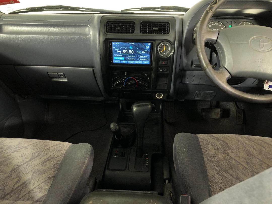 Photo '15' of Toyota Landcruiser Prado SR5V6 WGN5