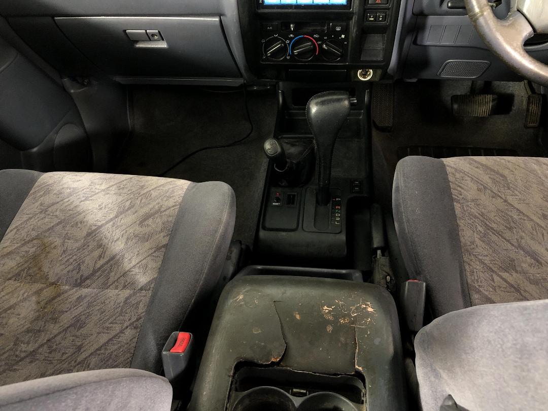 Photo '16' of Toyota Landcruiser Prado SR5V6 WGN5