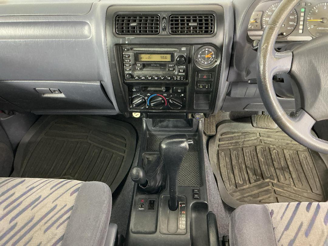 Photo '16' of Toyota Landcruiser Prado T SR5 Photo '16' of Toyota Landcruiser Prado T SR5