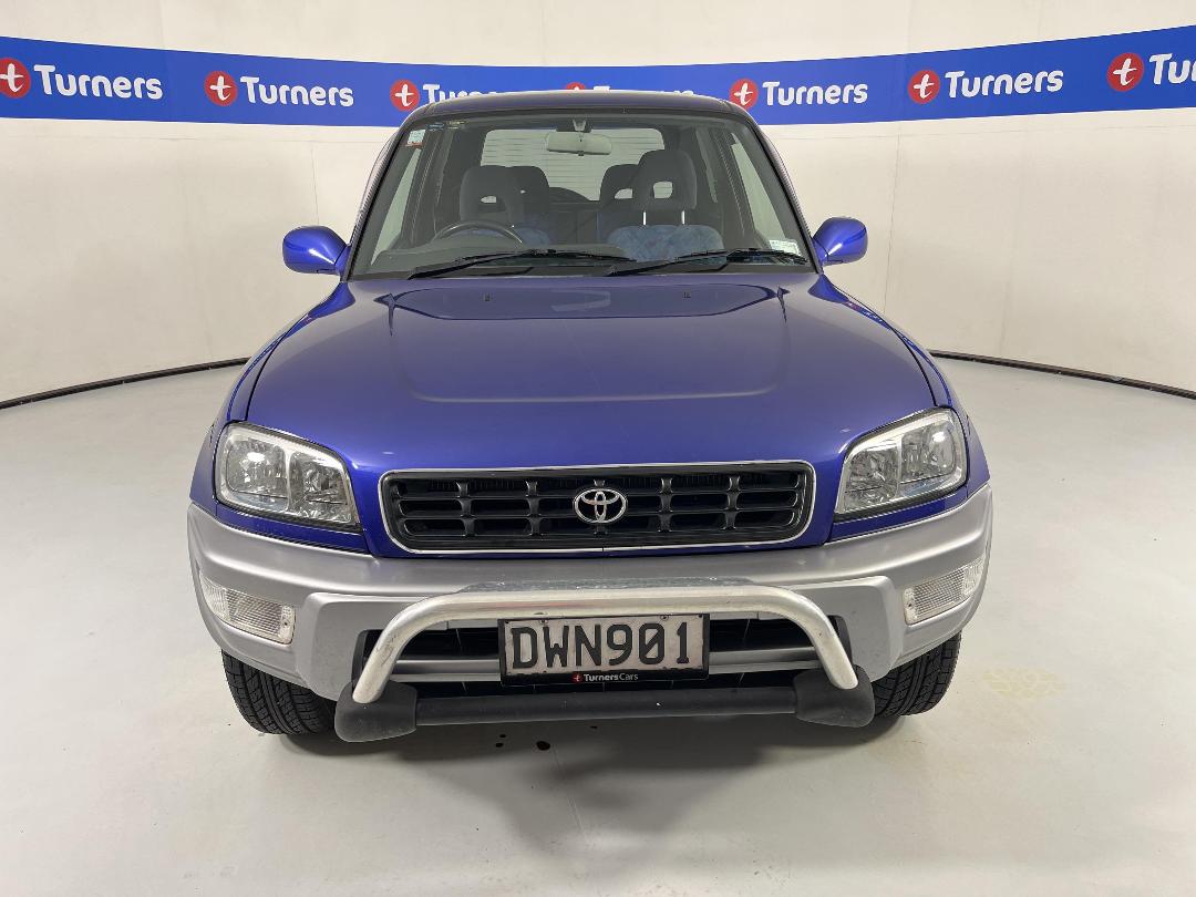 Photo '2' of Toyota Rav4