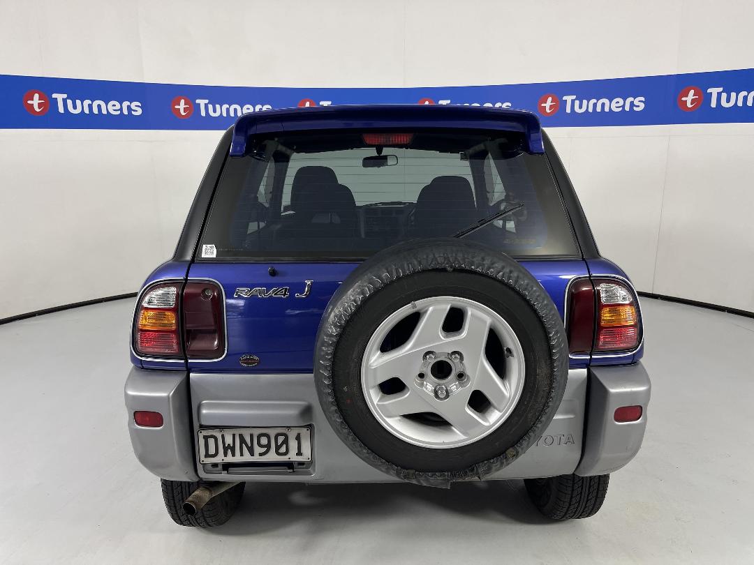 Photo '6' of Toyota Rav4