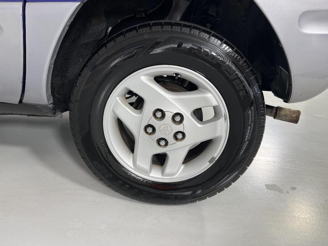 Photo '11' of Toyota Rav4